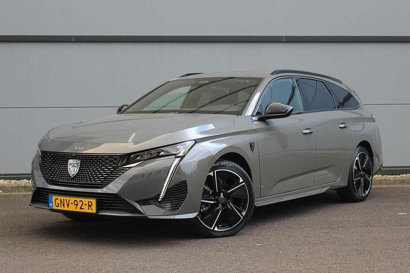 Grijs Nieuw 2025 Peugeot e-308 SW GT Stationwagen | € 40.900 (Eerlijke prijs) - Afbeelding 1/4