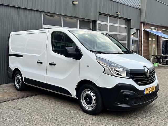 Wit Gebruikt 2017 Renault Trafic Van | € 8.650 (Super prijs) - Afbeelding 1/4