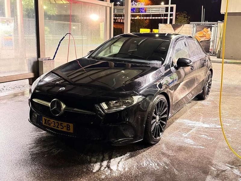 Zwart Gebruikt 2019 Mercedes A160 Advantage Stationwagen | € 17.600 (Goede deal) - Afbeelding 1/4