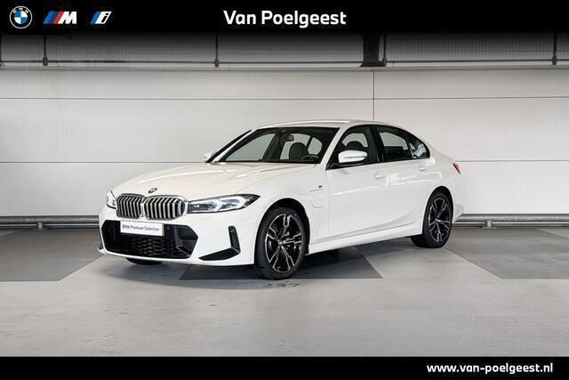 Wit Gebruikt 2024 BMW 320 Sedan | € 41.900 (Eerlijke prijs) - Afbeelding 1/4