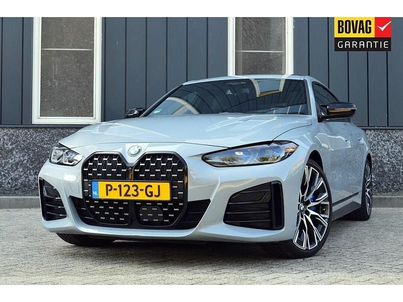 Grijs, metallic lak Gebruikt 2022 BMW M440 M Sport Sedan | € 56.950 (Super prijs) - Afbeelding 1/4