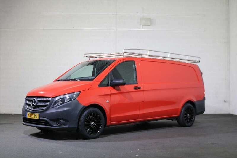 Oranje Gebruikt 2018 Mercedes Vito MPV | € 16.950 (Eerlijke prijs) - Afbeelding 1/3
