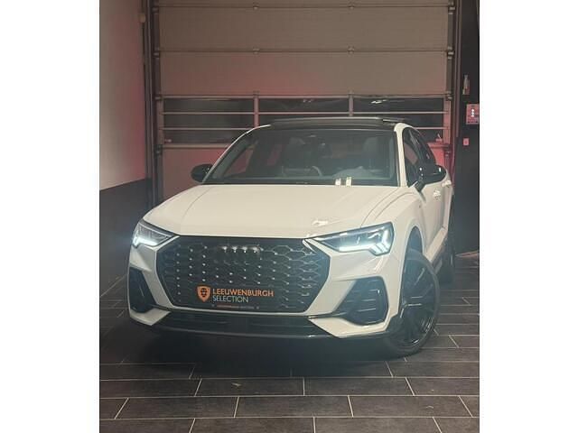 Wit Occasion 2023 Audi Q3 Sportback S-Line SUV | € 42.900 (Eerlijke prijs) - Afbeelding 1/4
