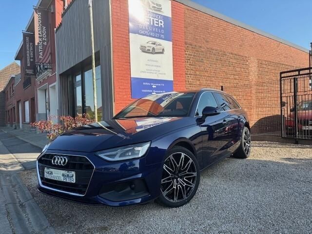 Blauw Gebruikt 2023 Audi A4 Business Stationwagen | € 24.950 - Afbeelding 1/4