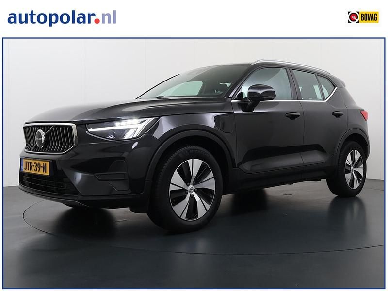 Zwart Occasion 2022 Volvo XC40 Plus SUV | € 31.850 (Goede deal) - Afbeelding 1/4
