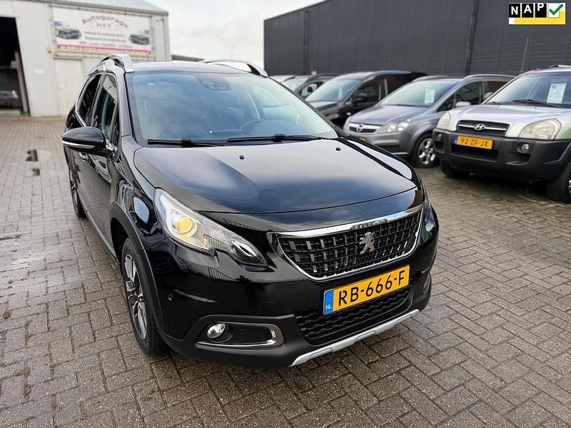 Zwart Gebruikt 2017 Peugeot 2008 SUV | € 8.552 - Afbeelding 1/4