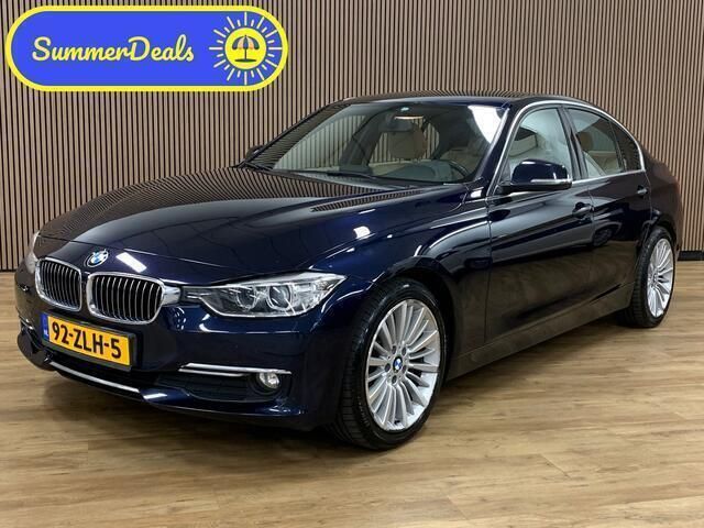 Blauw, metallic lak Gebruikt 2013 BMW 320 Efficient Dynamics Sedan | € 7.945 (Eerlijke prijs) - Afbeelding 1/4