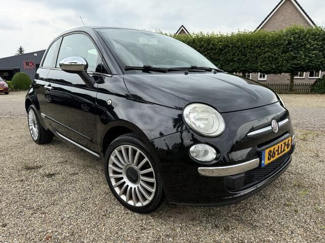 Zwart Gebruikt 2010 Fiat 500 Lounge Hatchback | € 4.650 (Eerlijke prijs) - Afbeelding 1/4