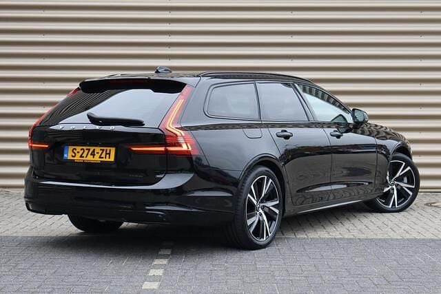 Occasion Volvo V90 Plus 348 PK (255 kW) 2023 Zwart Stationwagen