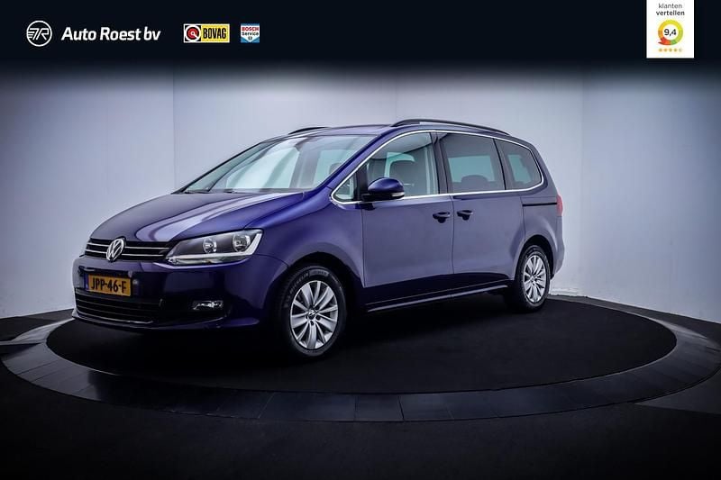 Blauw Occasion 2018 VW Sharan Comfortline MPV | € 27.225 (Eerlijke prijs) - Afbeelding 1/4
