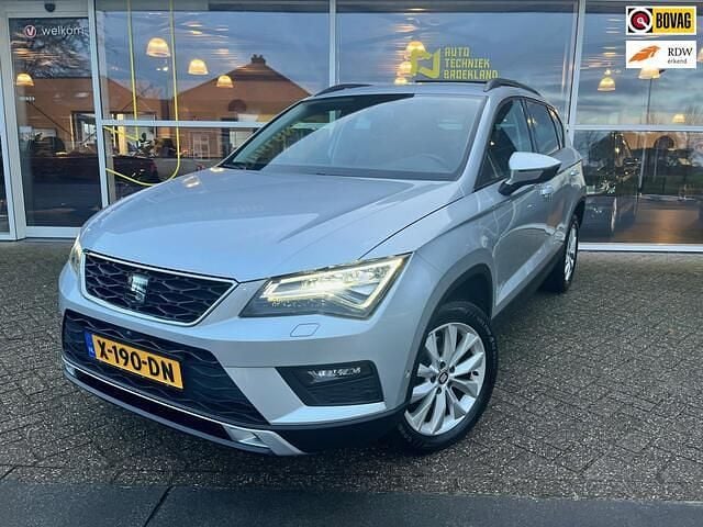 Grijs Gebruikt 2018 Seat Ateca Business SUV | € 16.750 (Eerlijke prijs) - Afbeelding 1/4