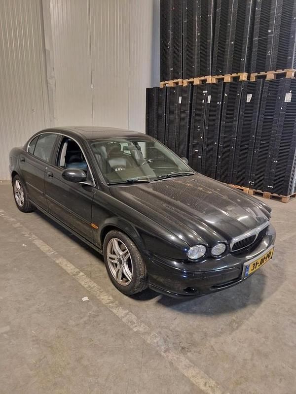 Gebruikt 2002 Jaguar X-type Executive | € 2.200 (Iets duurder) - Afbeelding 1/4