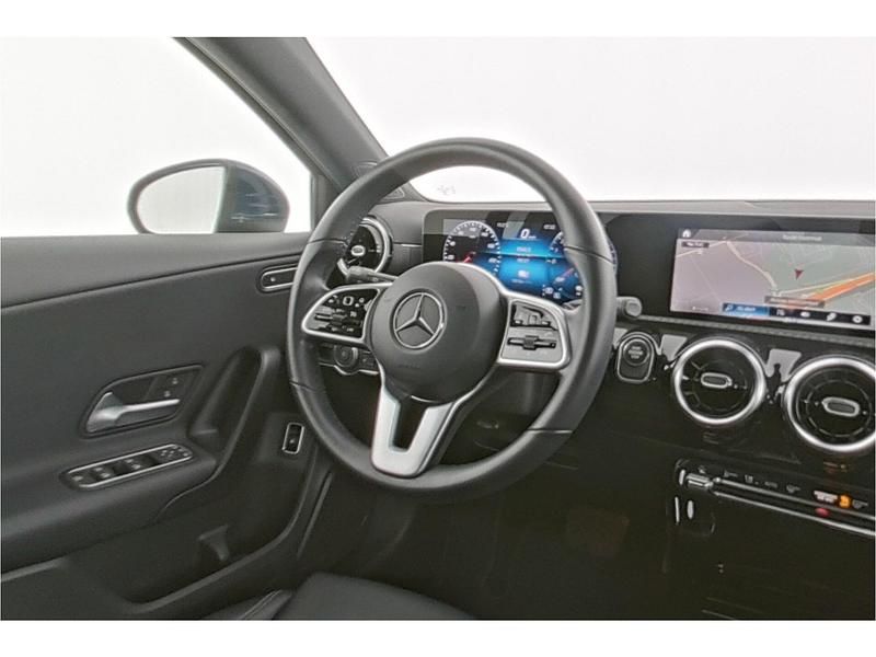 Occasion Mercedes A250 218 PK (160 kW) 2022 Blauw Hatchback