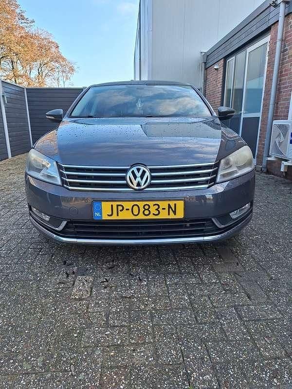 Occasion VW Passat Comfortline 160 PK (117 kW) 2012 Grijs Sedan