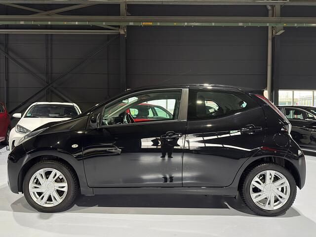 Occasion Toyota Aygo X-play 69 PK (50 kW) 2016 Zwart Hatchback