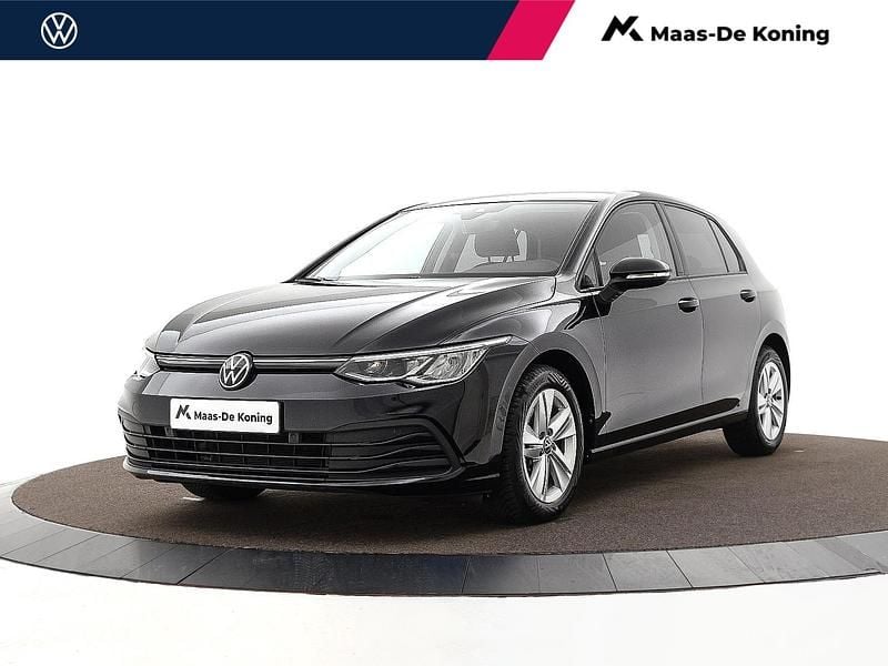 Zwart Gebruikt 2023 VW Golf VIII Life Hatchback | € 22.740 (Eerlijke prijs) - Afbeelding 1/3