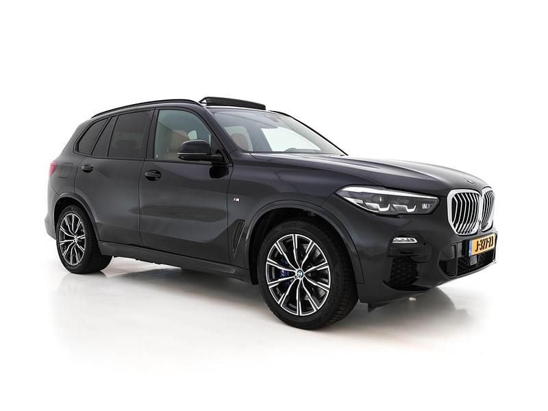 Zwart Gebruikt 2020 BMW X5 Executive SUV | € 42.945 (Eerlijke prijs) - Afbeelding 1/4