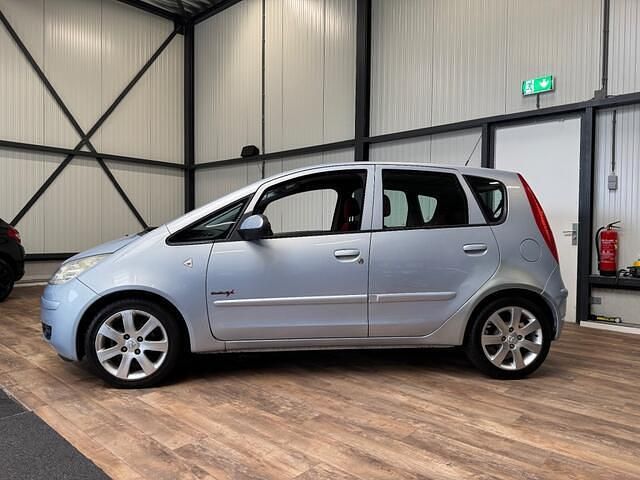 Occasion Mitsubishi Colt Invite 95 PK (69 kW) 2005 Blauw MPV