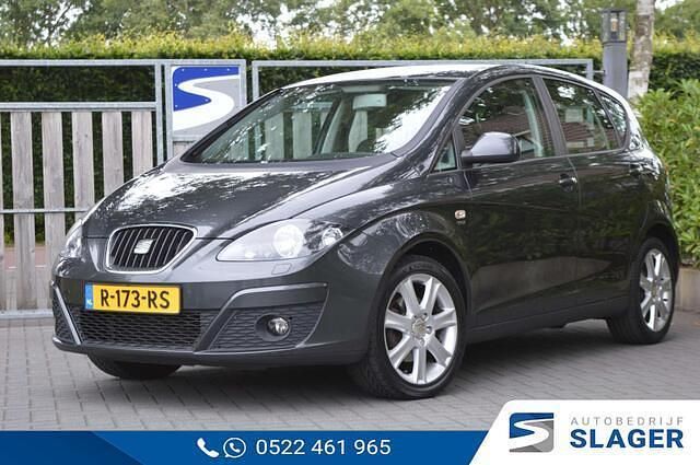 Grijs Gebruikt 2011 Seat Altea Ecomotive MPV | € 4.950 (Eerlijke prijs) - Afbeelding 1/4