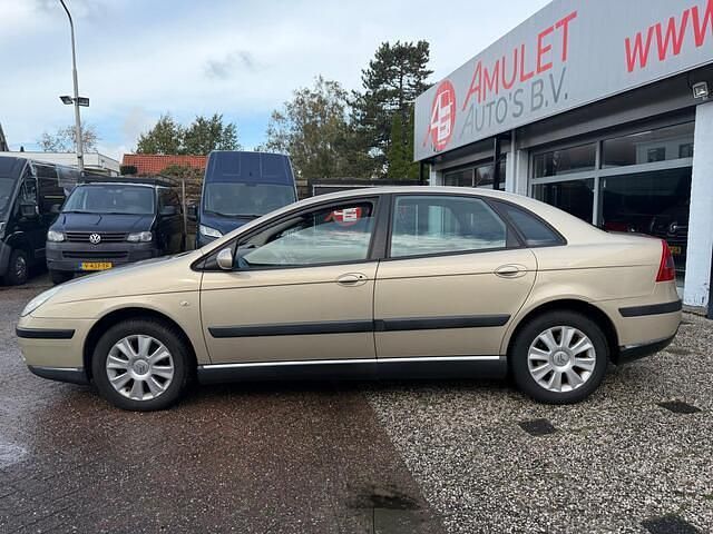 Beige (metallic) Gebruikt 2005 Citroën C5 VTR Sport Hatchback | € 1.895 (Iets duurder) - Afbeelding 1/4