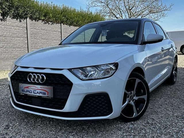 Wit Occasion 2021 Audi A1 Advanced Hatchback | € 17.490 (Duur) - Afbeelding 1/4