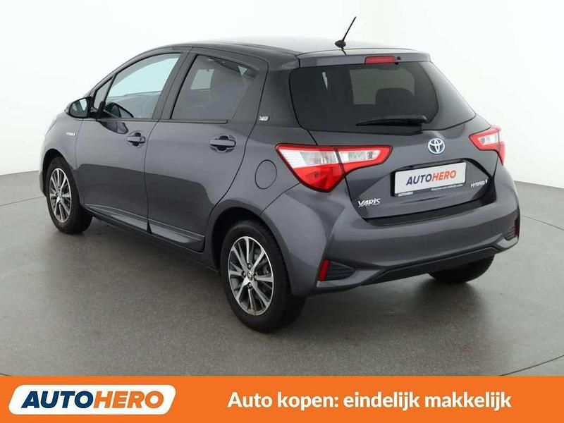 Occasion Toyota Yaris Hybrid Team 101 PK (74 kW) 2020 Grijs Hatchback