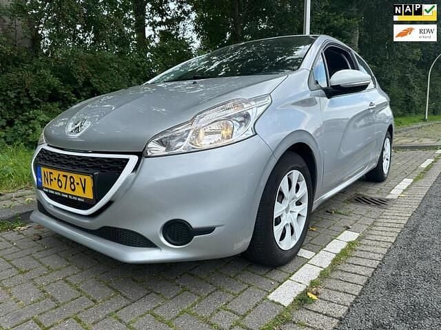 Grijs Gebruikt 2015 Peugeot 208 Hatchback | € 4.350 (Goede deal) - Afbeelding 1/4