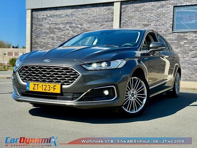 Grijs Gebruikt 2019 Ford Mondeo Titanium Hatchback | € 12.499 (Goede deal) - Afbeelding 1/4