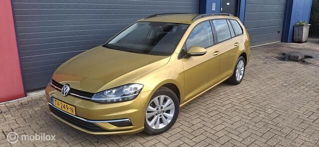 Occasion VW Golf VII 110 PK (80 kW) 2018 Geel Stationwagen