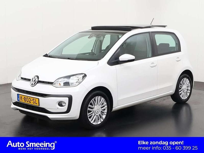 Wit Occasion 2017 VW up! Hatchback | € 12.895 (Goede deal) - Afbeelding 1/4