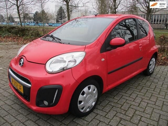 Rood Gebruikt 2013 Citroën C1 Hatchback | € 3.450 (Goede deal) - Afbeelding 1/4