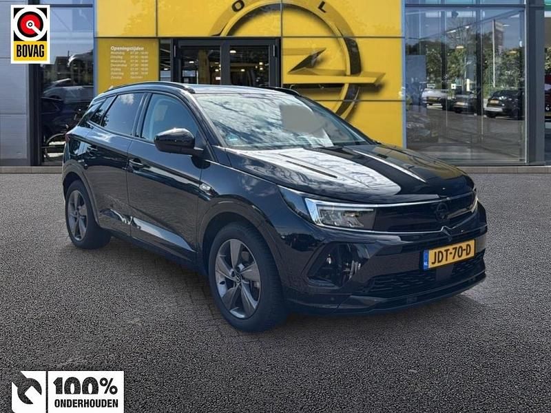Zwart Gebruikt 2023 Opel Grandland X GS Line SUV | € 31.670 (Iets duurder) - Afbeelding 1/4
