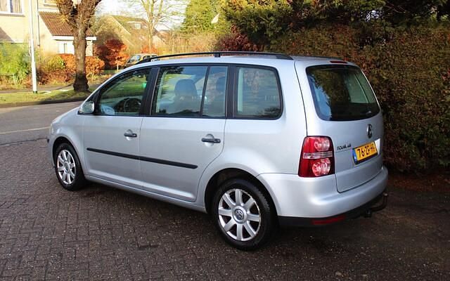 Occasion VW Touran 102 PK (75 kW) 2008 Grijs (metallic) MPV
