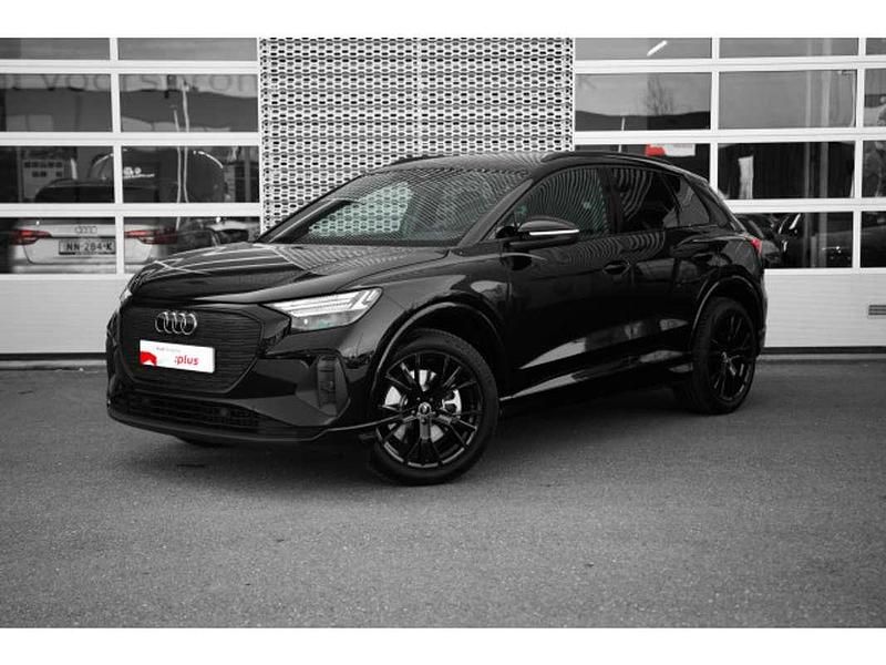 Zwart Gebruikt 2025 Audi Q4 e-tron Advanced SUV | € 49.950 (Eerlijke prijs) - Afbeelding 1/4