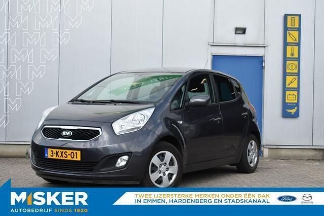Grijs, metallic lak Gebruikt 2013 Kia Venga 2 Hatchback | € 7.250 (Goede deal) - Afbeelding 1/4