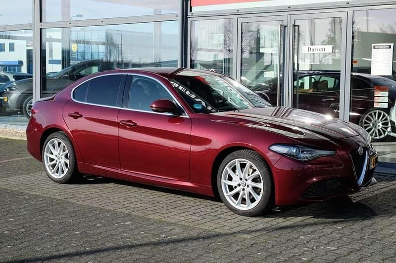 Occasion Alfa Romeo Giulia Super 203 PK (149 kW) 2019 Rood (metallic) Sedan