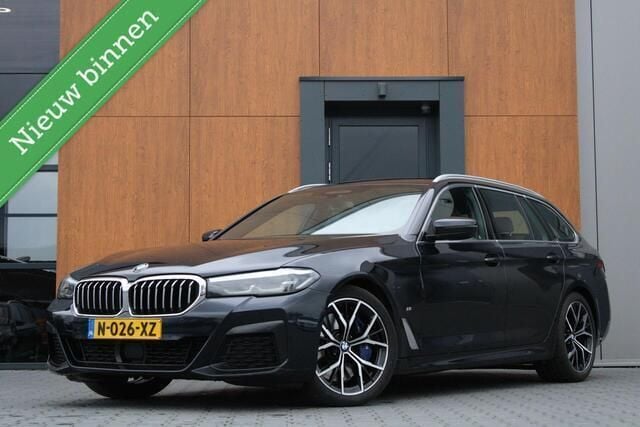 Blauw Gebruikt 2020 BMW 530 Executive Stationwagen | € 38.950 (Iets duurder) - Afbeelding 1/4