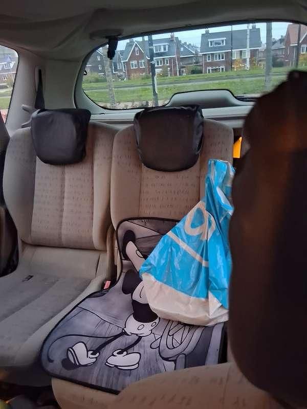 Grijs Gebruikt 2005 Renault Scénic II MPV | € 750 (Goede deal) - Afbeelding 1/4