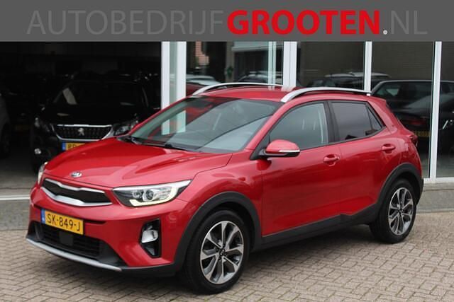 Rood Gebruikt 2018 Kia Stonic SUV | € 11.988 (Eerlijke prijs) - Afbeelding 1/4
