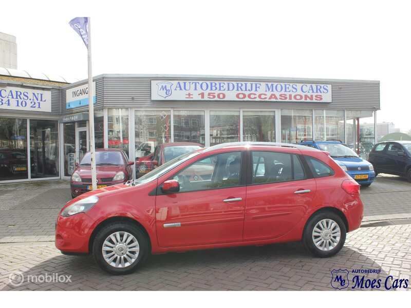 Rood Gebruikt 2011 Renault Clio GrandTour Collection Stationwagen | € 3.950 (Eerlijke prijs) - Afbeelding 1/4