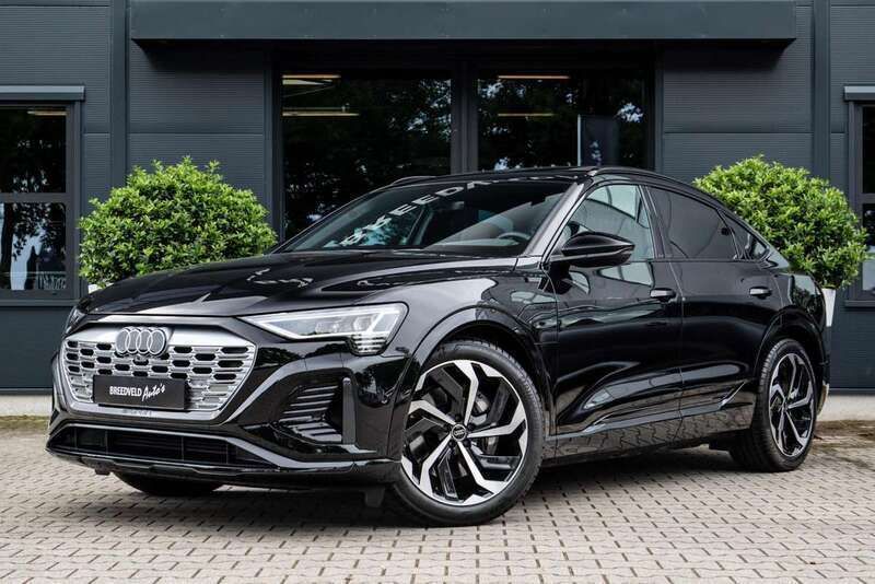 Zwart, metallic lak Gebruikt 2023 Audi Q8 e-tron S-Line SUV | € 68.900 - Afbeelding 1/4