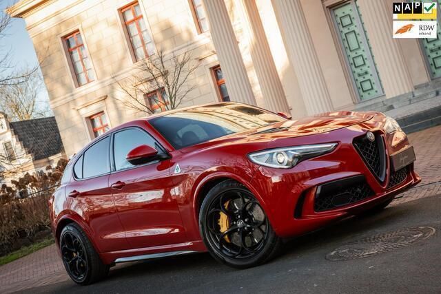 Rood, metallic lak Gebruikt 2018 Alfa Romeo Stelvio Quadrifoglio Verde SUV | € 47.900 (Goede deal) - Afbeelding 1/4