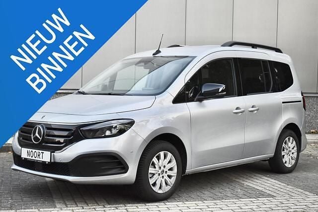 Zilver Nieuw 2024 Mercedes EQT200 Advanced Plus MPV | € 29.500 - Afbeelding 1/4