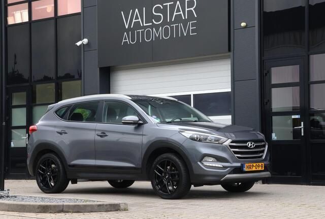 Grijs, metallic lak Gebruikt 2017 Hyundai Tucson SUV | € 17.470 (Eerlijke prijs) - Afbeelding 1/4