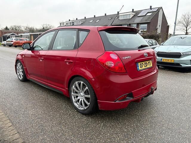 Occasion Kia Ceed 143 PK (105 kW) 2009 Rood Hatchback