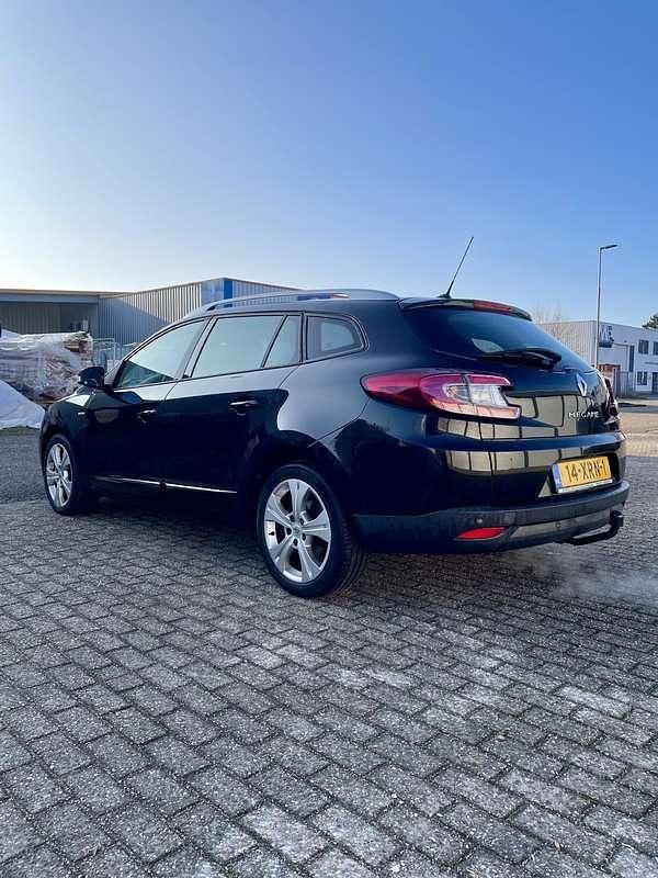 Occasion Renault Mégane GrandTour Bose Edition 116 PK (85 kW) 2012 Zwart Stationwagen
