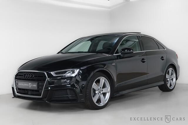 Occasion Audi A3 S-Line 150 PK (110 kW) 2019 Zwart (metallic) Sedan