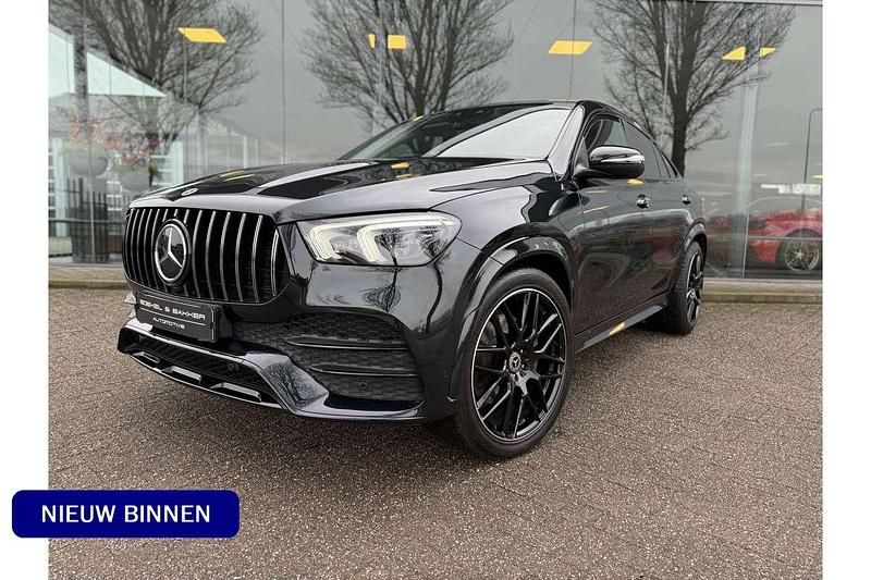 Groen (metallic) Occasion 2022 Mercedes GLE350 Premium Coupé | € 69.950 (Eerlijke prijs) - Afbeelding 1/4