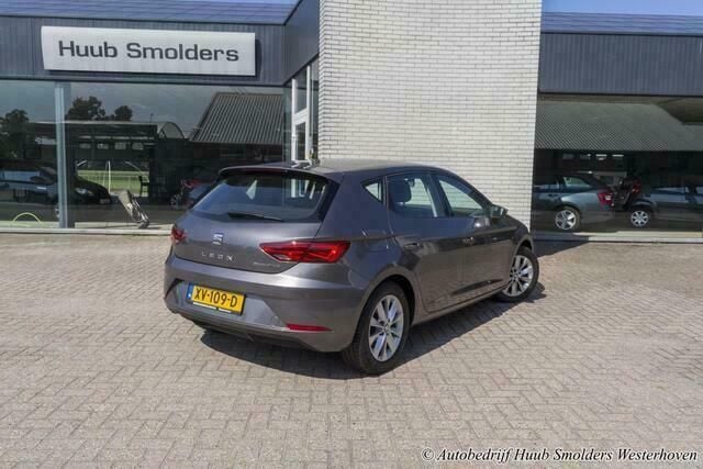 Occasion Seat Leon Style 116 PK (85 kW) 2017 Grijs Hatchback