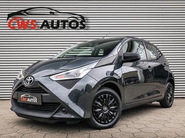 Grijs Gebruikt 2020 Toyota Aygo Hatchback | € 8.250 (Goede deal) - Afbeelding 1/4